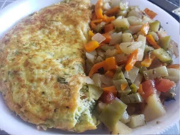 Omelete Com Brócolis ( 2 Ovos )