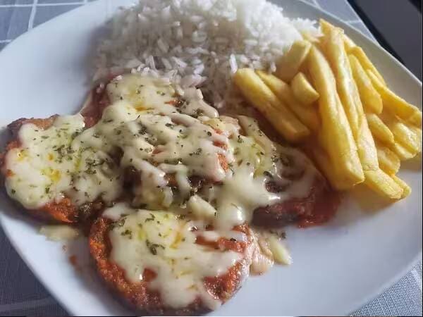 Berinjela A Parmegiana