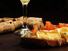 Bruschetta Brie com Geleia de Damasco