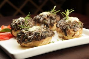 Champignon do Restô - Cogumelo Paris Recheado e Gratinado