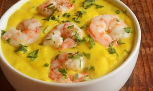 Sopa de Batata Baroa com Camarões