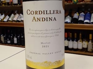 Cordillera Andina Merlot 750ml - Um Vinho Tinto Excepcional do Chile