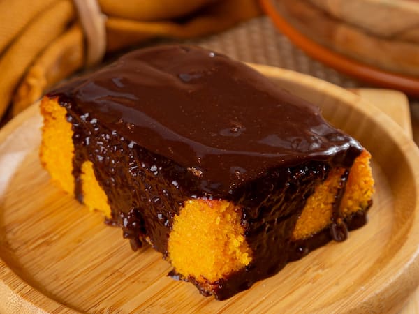 Bolo de Cenoura com Chocolate