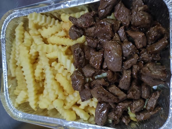 Carne de Boi em Tiras com Fritas