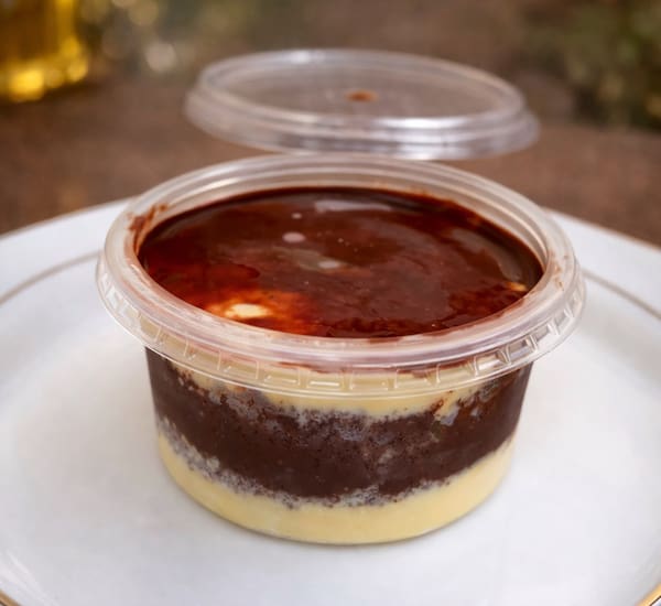 Bolo 3 amores — Ninho, Brigadeiro, coulis