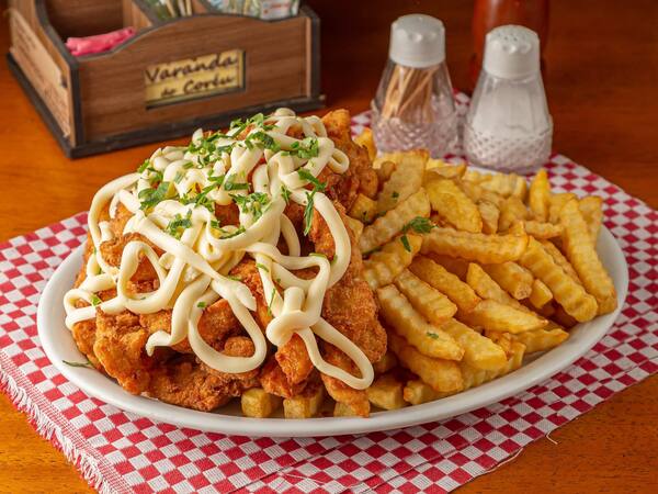 Frango empanado com Fritas e Catupiry