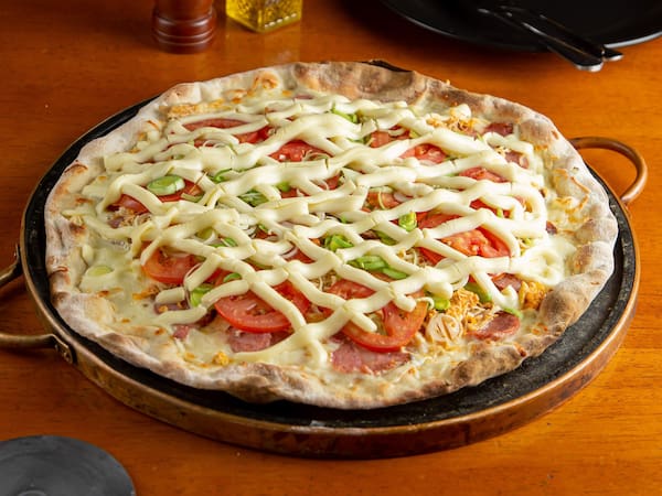 Pizza Média 30cm (6 fatias)